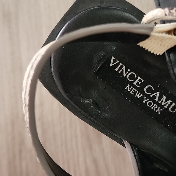 New Vince Camuto snake skin chunky sandals size 6&1/2 - Picture 4 of 4